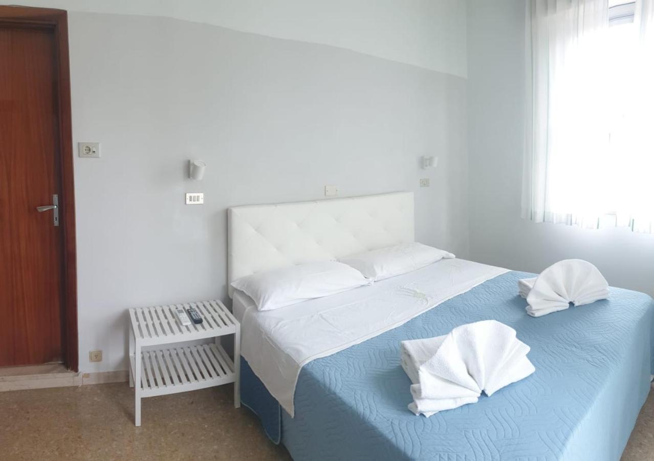 Hotel Alfa Anche In All Inclusive Rimini Bagian luar foto