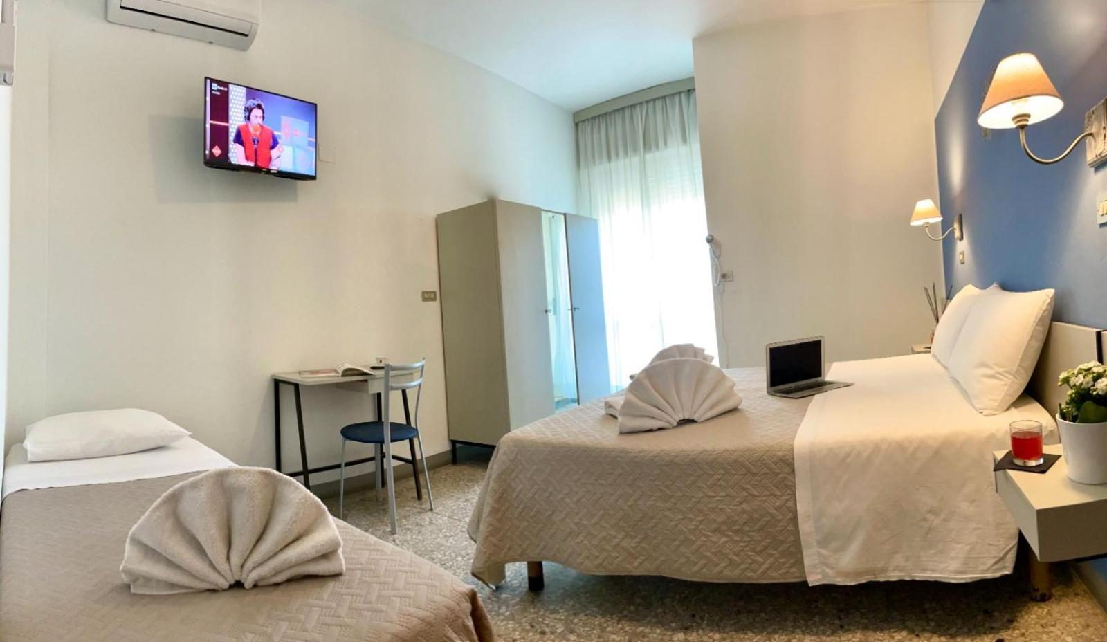 Hotel Alfa Anche In All Inclusive Rimini Bagian luar foto