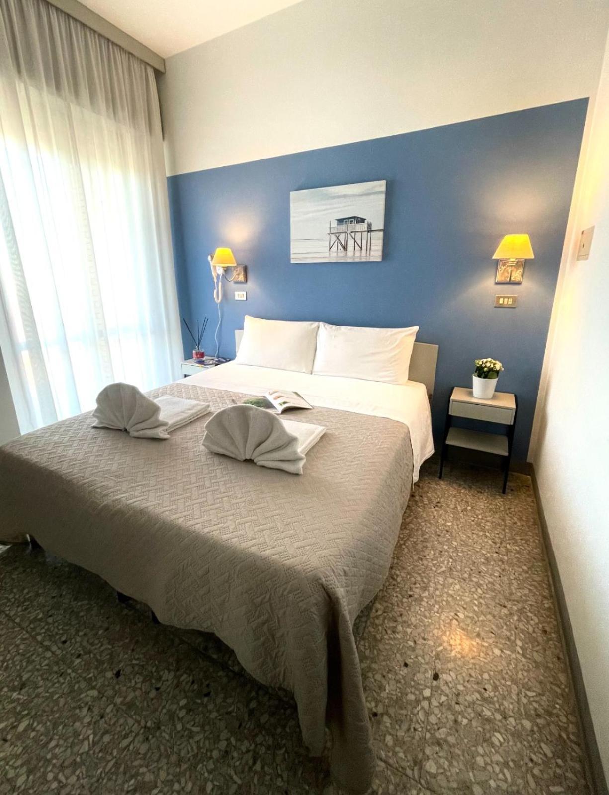 Hotel Alfa Anche In All Inclusive Rimini Bagian luar foto