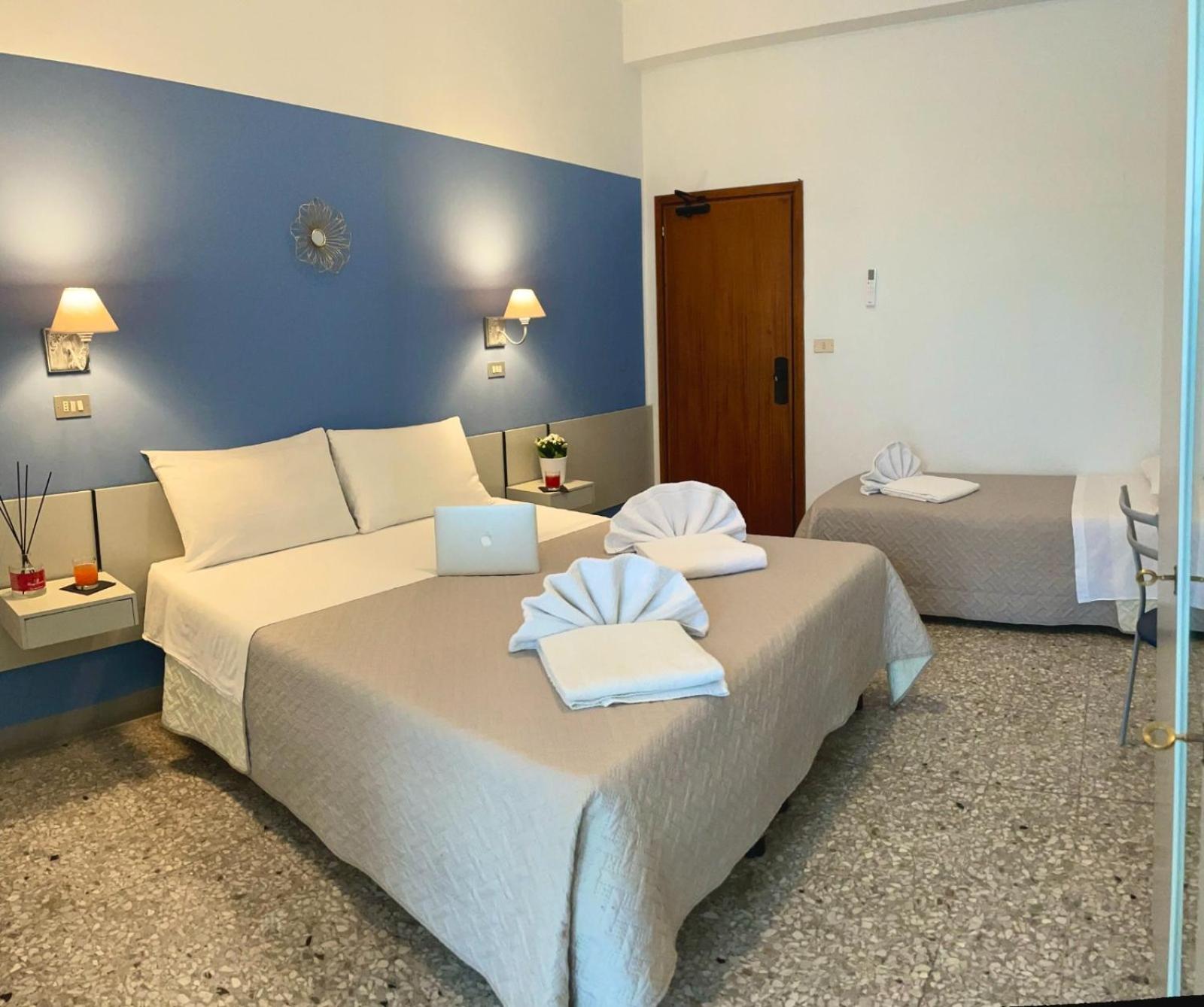 Hotel Alfa Anche In All Inclusive Rimini Bagian luar foto