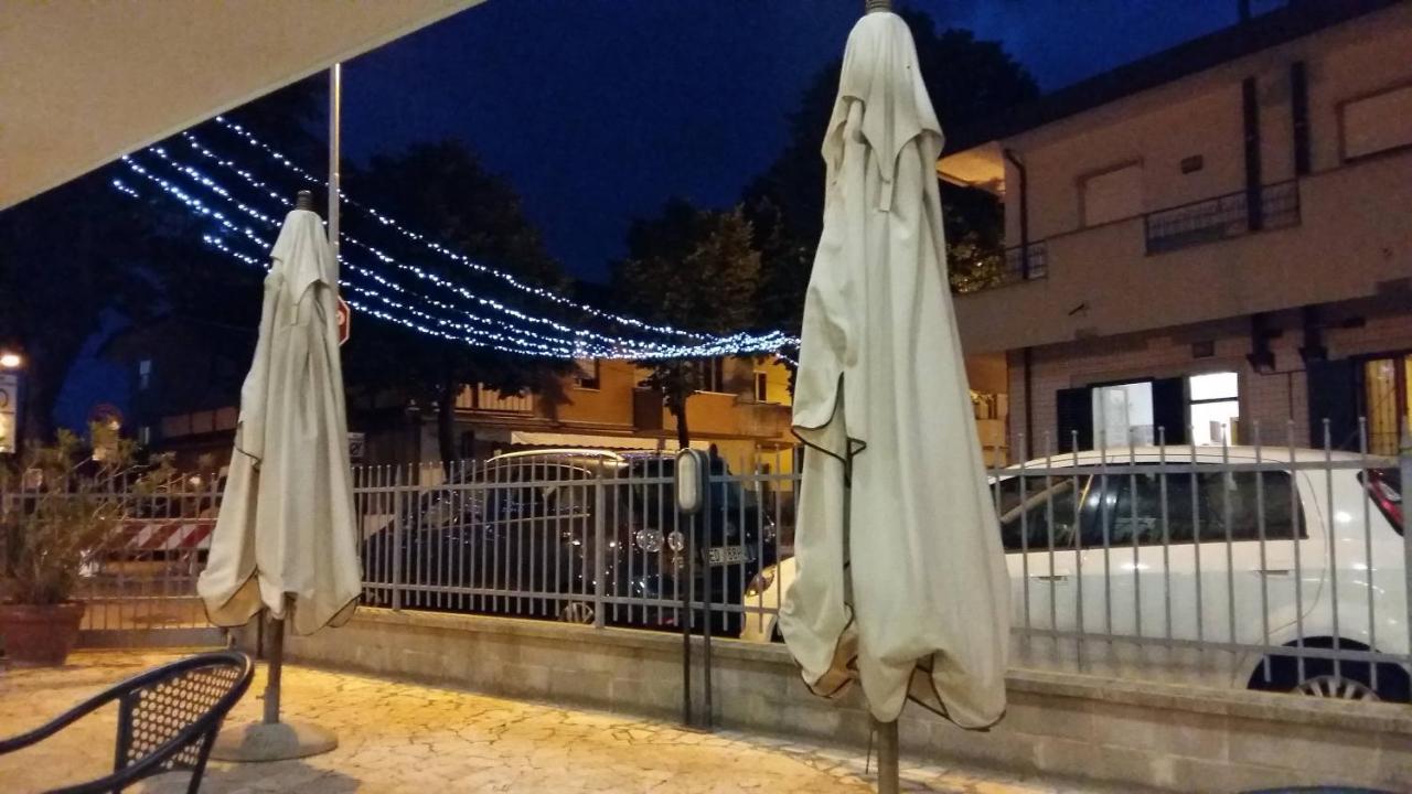 Hotel Alfa Anche In All Inclusive Rimini Bagian luar foto
